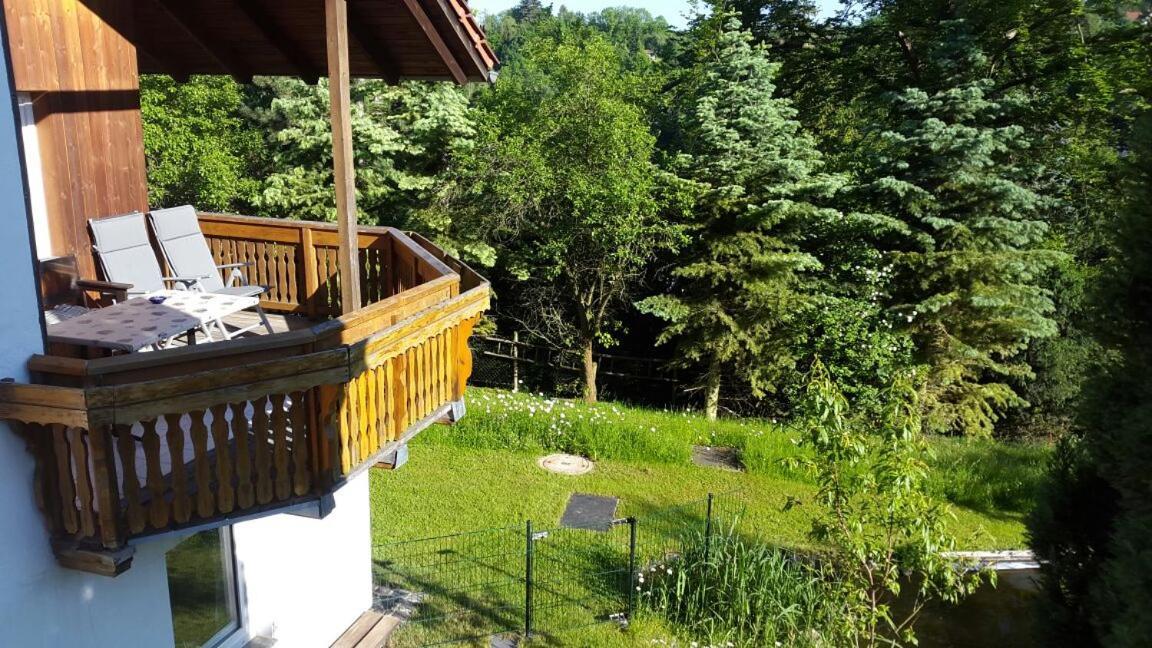 Saalfeld Saale Ferienhaus "Am Schleifenbach" מראה חיצוני תמונה
