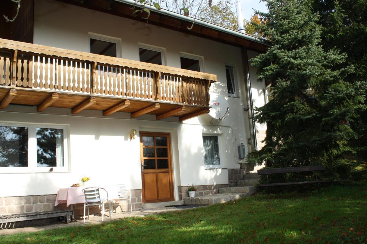 Saalfeld Saale Ferienhaus "Am Schleifenbach" מראה חיצוני תמונה
