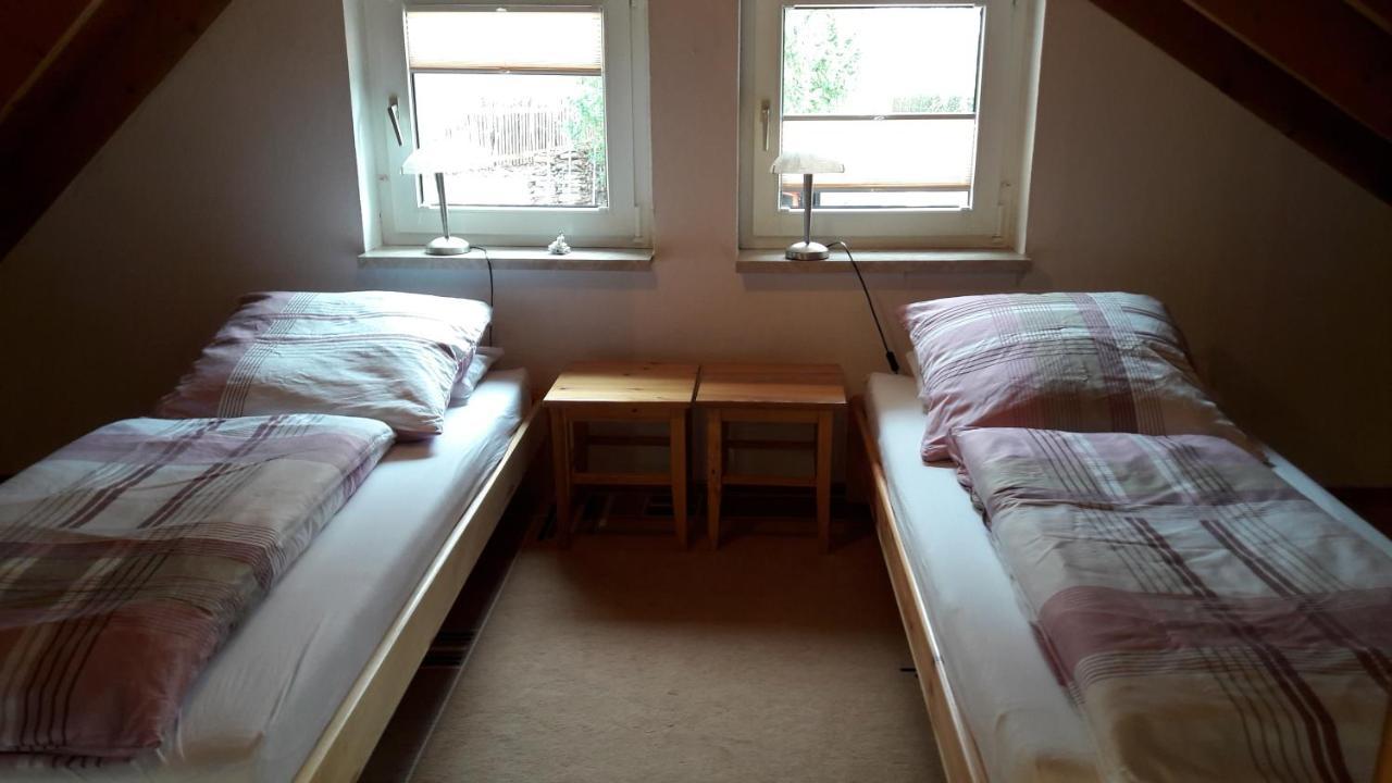 Saalfeld Saale Ferienhaus "Am Schleifenbach" מראה חיצוני תמונה